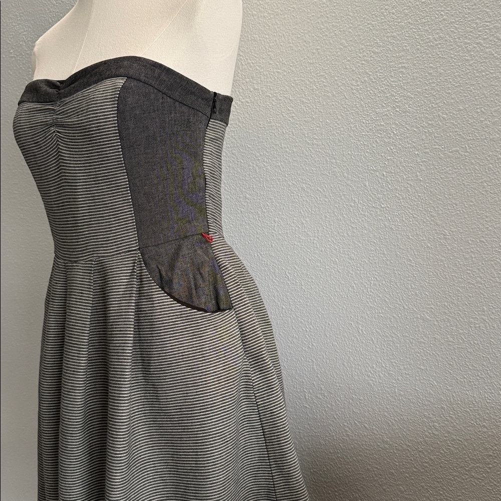 Eva Franco Grey and White Stripped Strapless Fit-And-Flare Dress - Picture 4 of 8